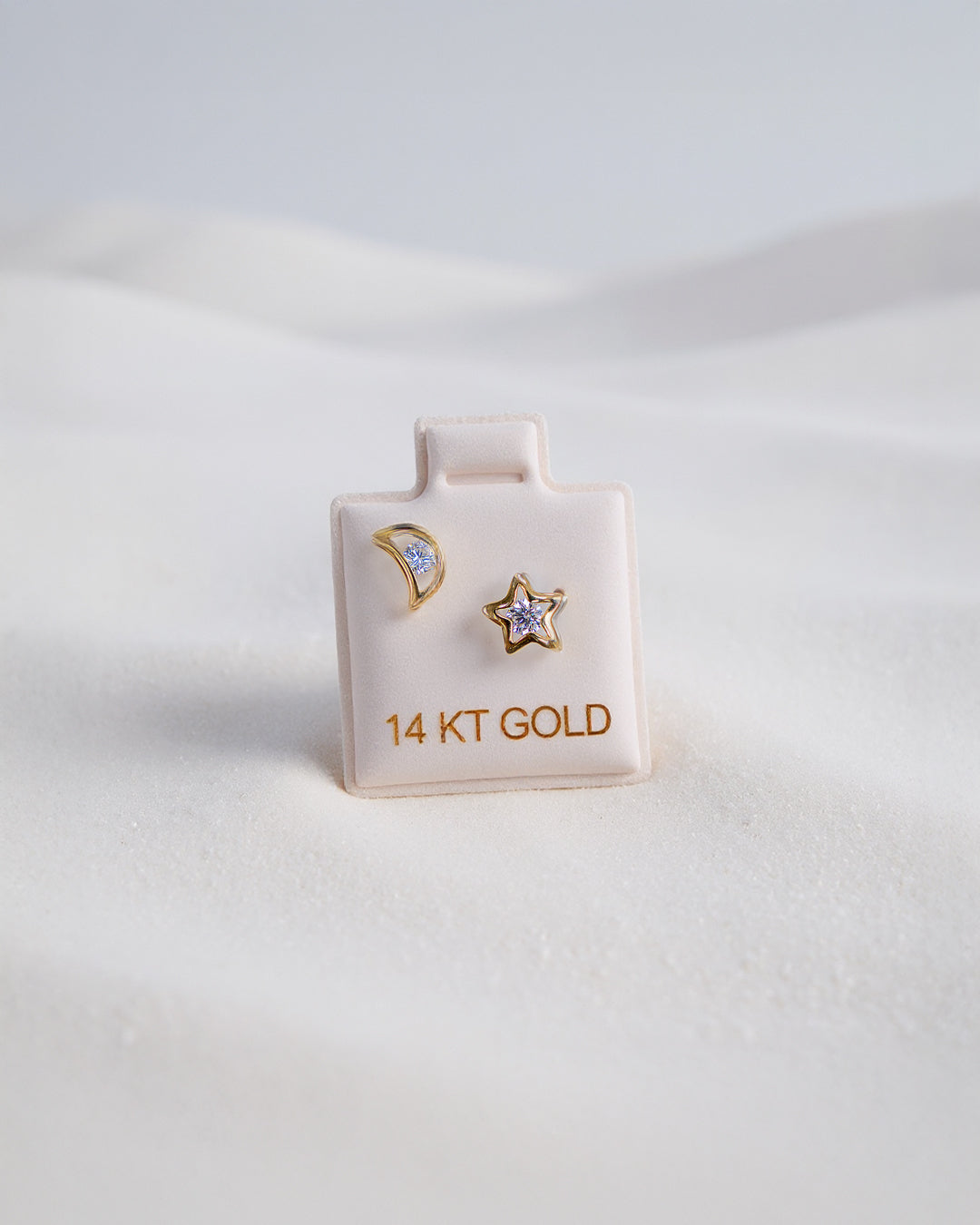 Aretes de broquel, de Oro Italiano 14K