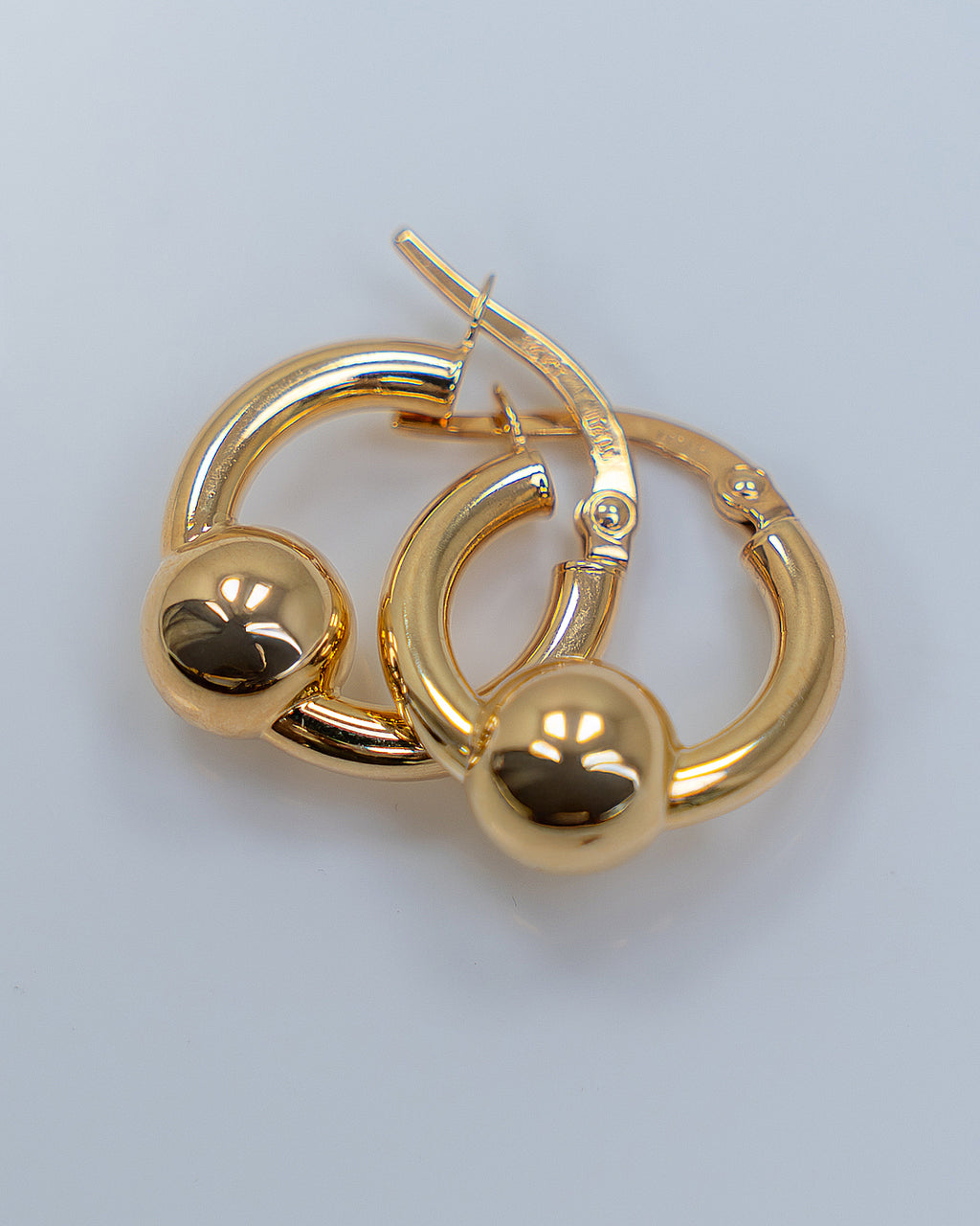 Aros de Oro Italiano 14k, Diseño de argolla clásica.