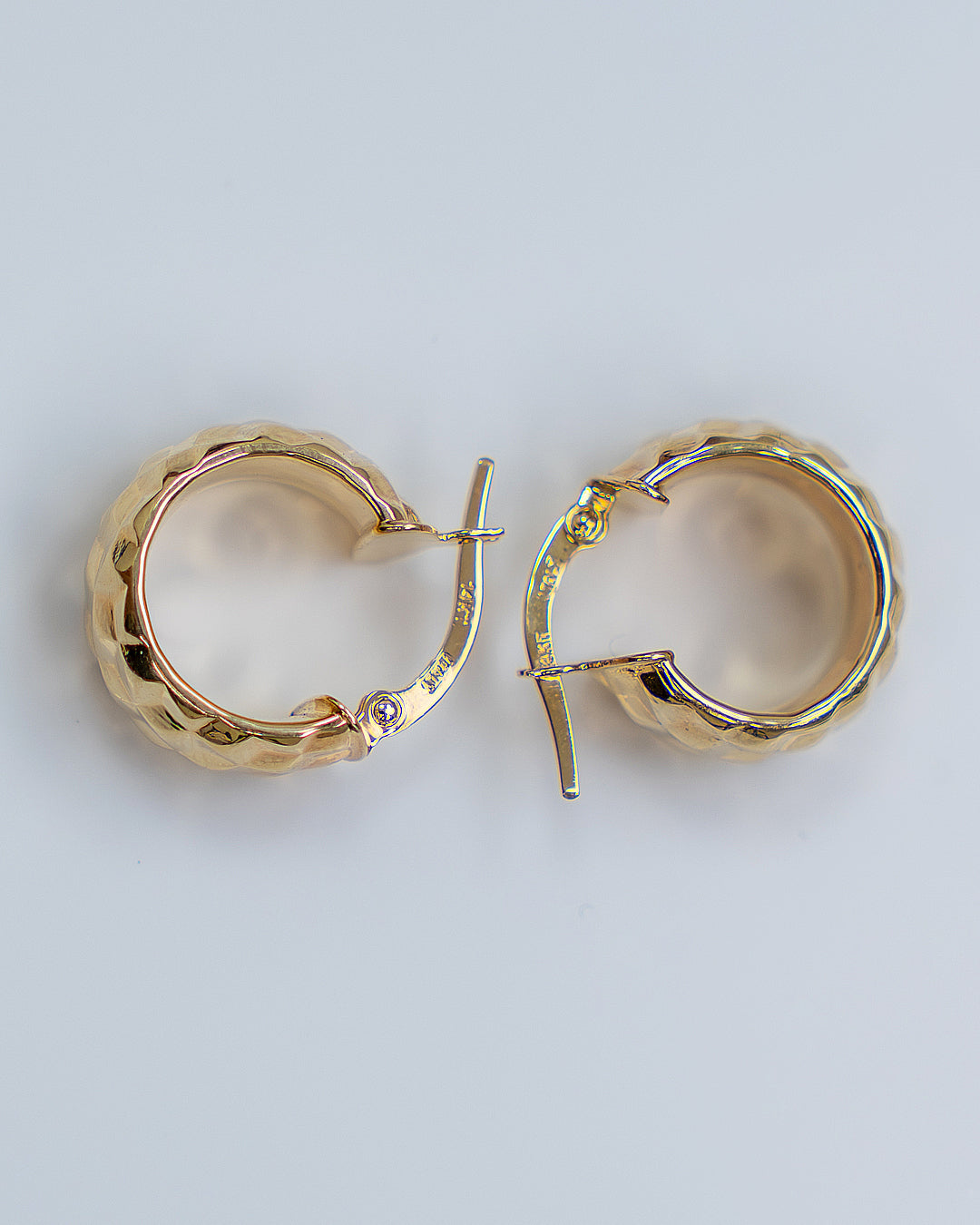 Aros redondo de 14K