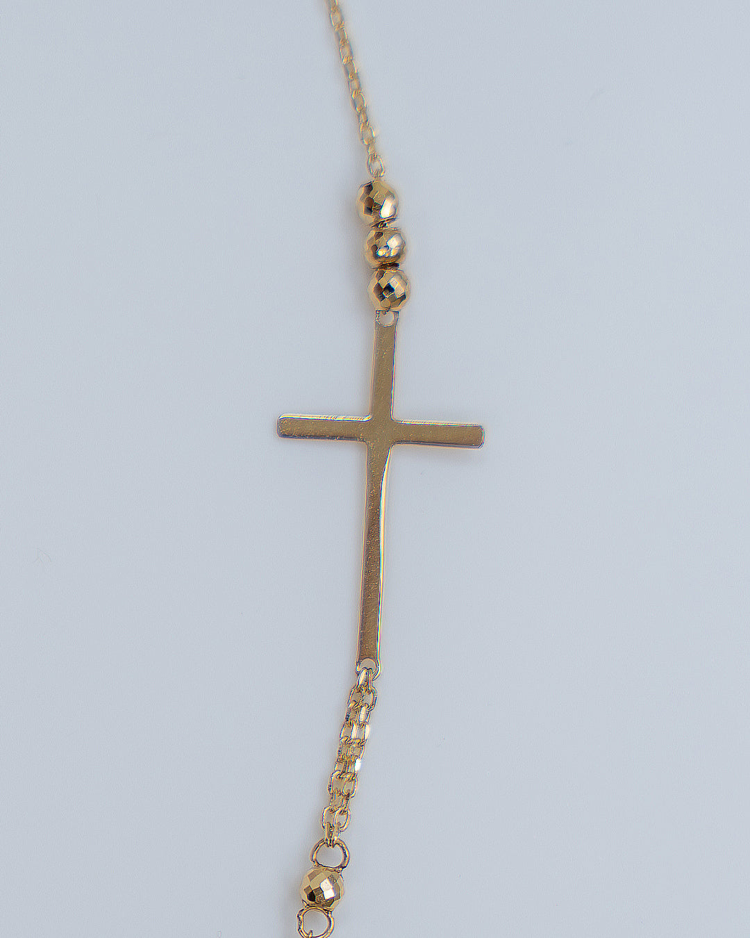 Cadena con Dijes de Virgen y Cruz 14K