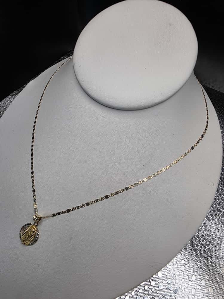 Cadena alternada con dije en oro 14k