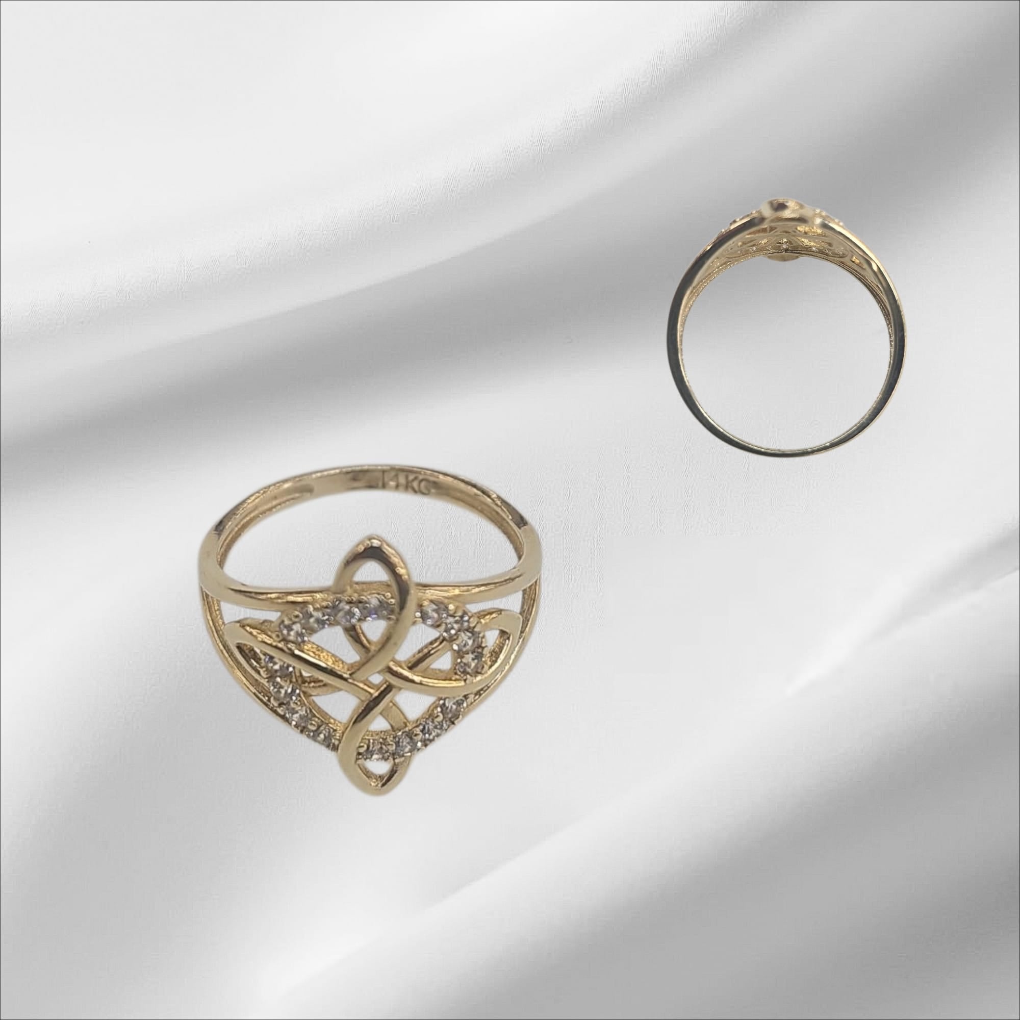 Anillo Nudo de Bruja oro 14k con piedra Circonia