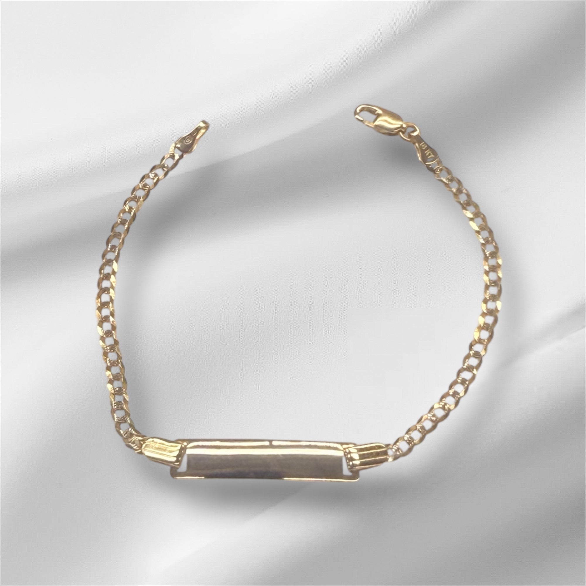Esclava cubana con placa oro 14k, 6’’
