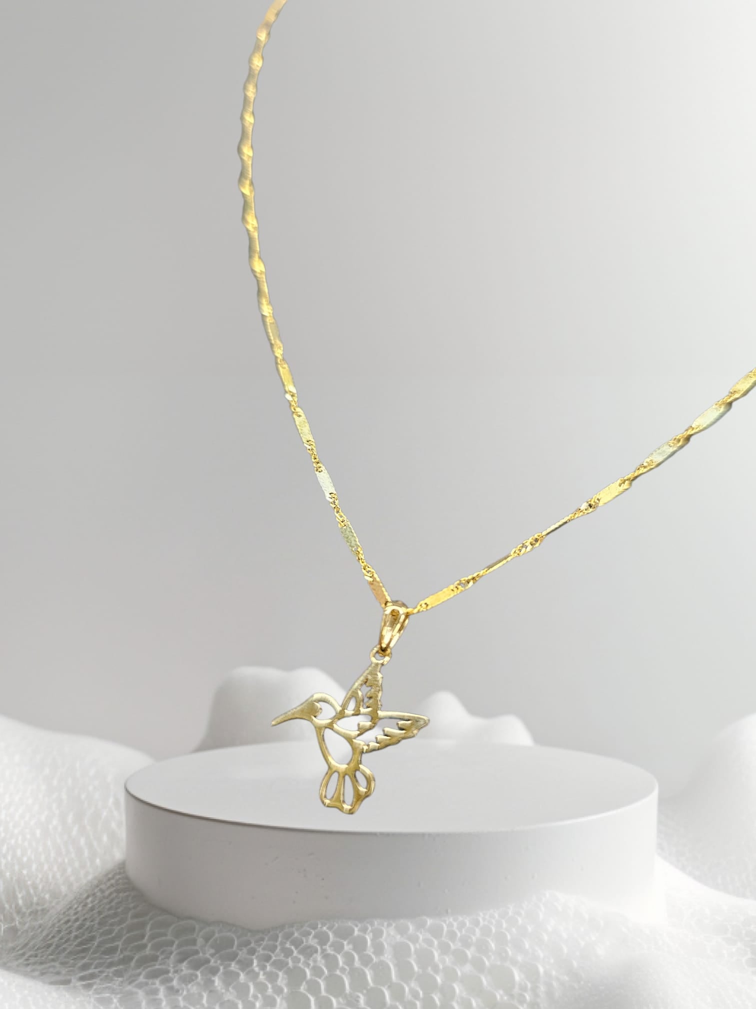 Cadena Singapur 20” y dije de colibrí oro 14k
