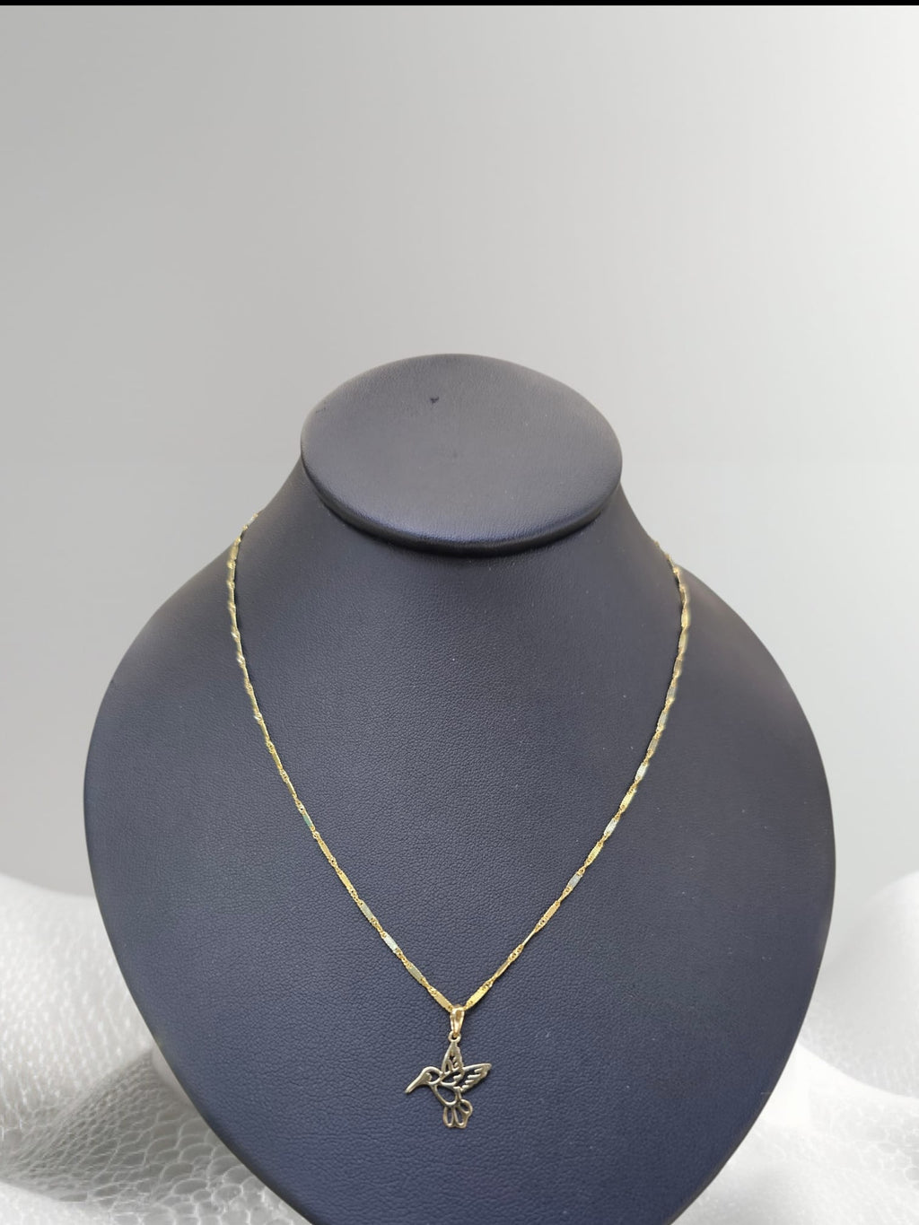 Cadena Singapur 20” y dije de colibrí oro 14k