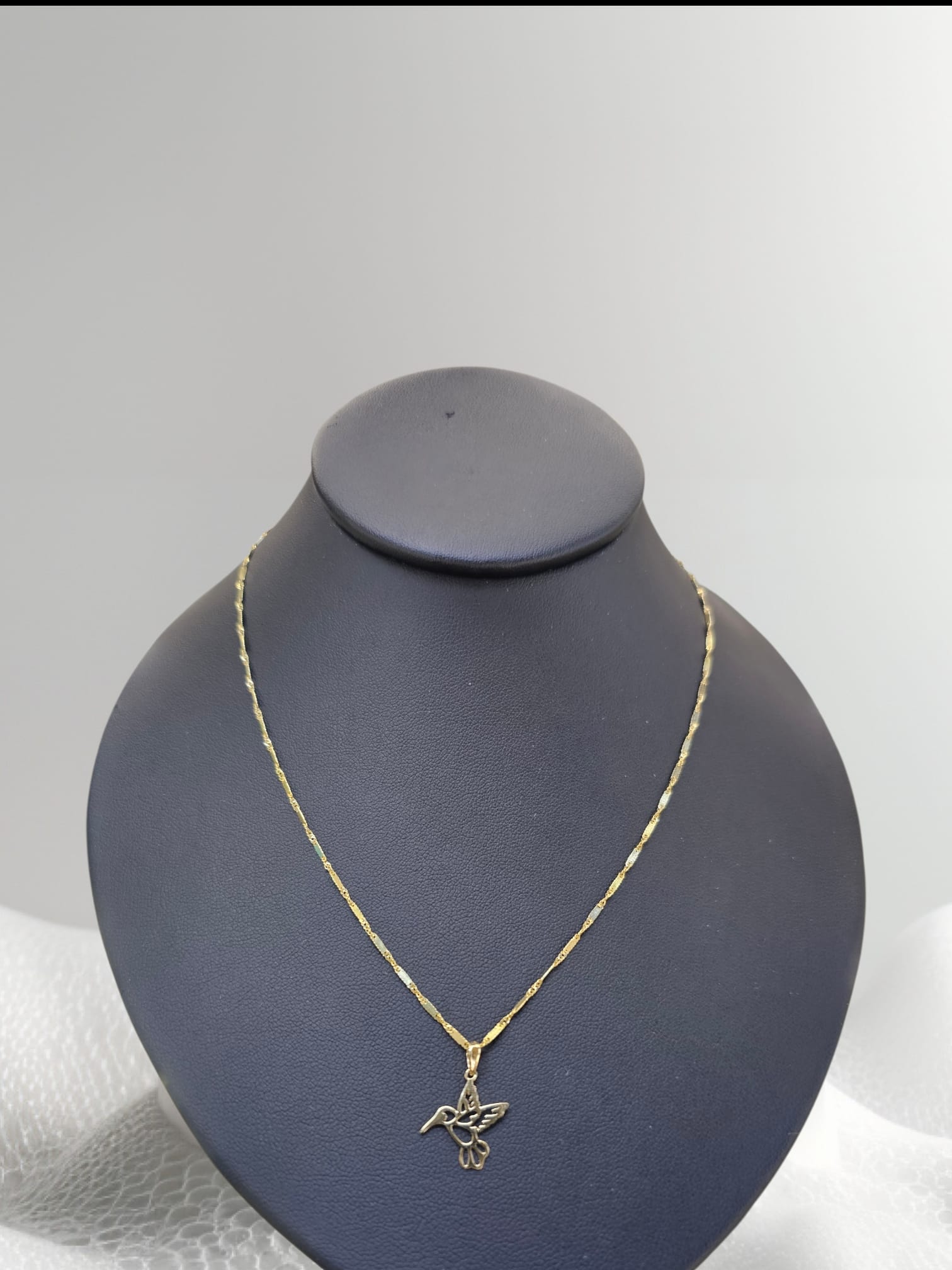 Cadena Singapur 20” y dije de colibrí oro 14k