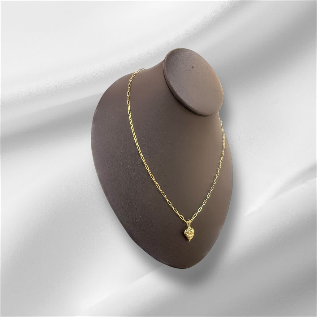 Cadena paper clip semi sólida 18'' y dije de corazón en oro 14k