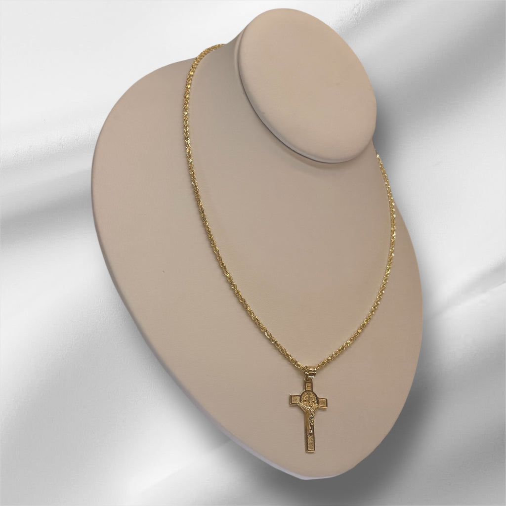 Cadena Rope semi sólida 24” oro 14k y dije crucifijo