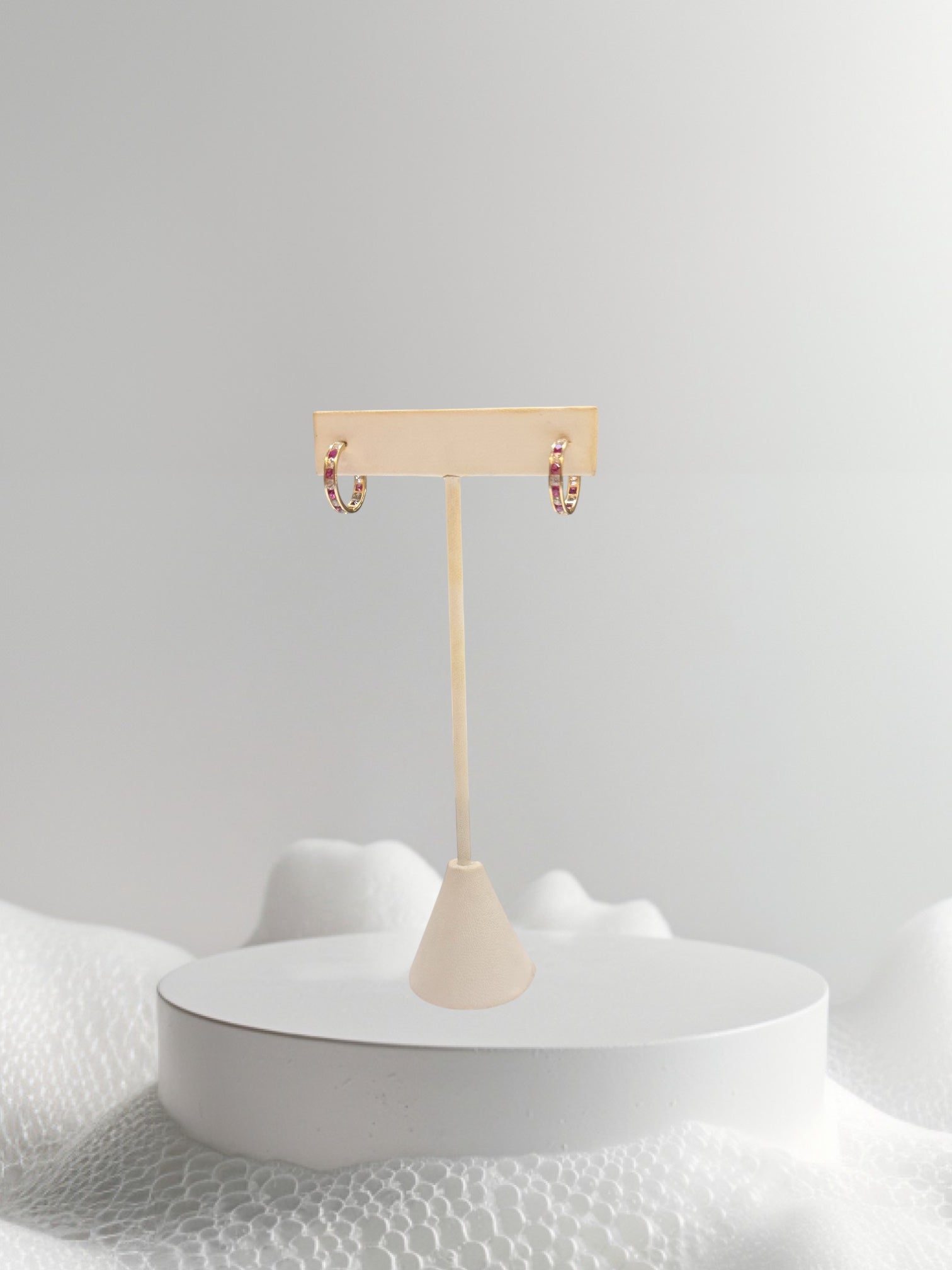 Argollas tipo Huggies oro 14k