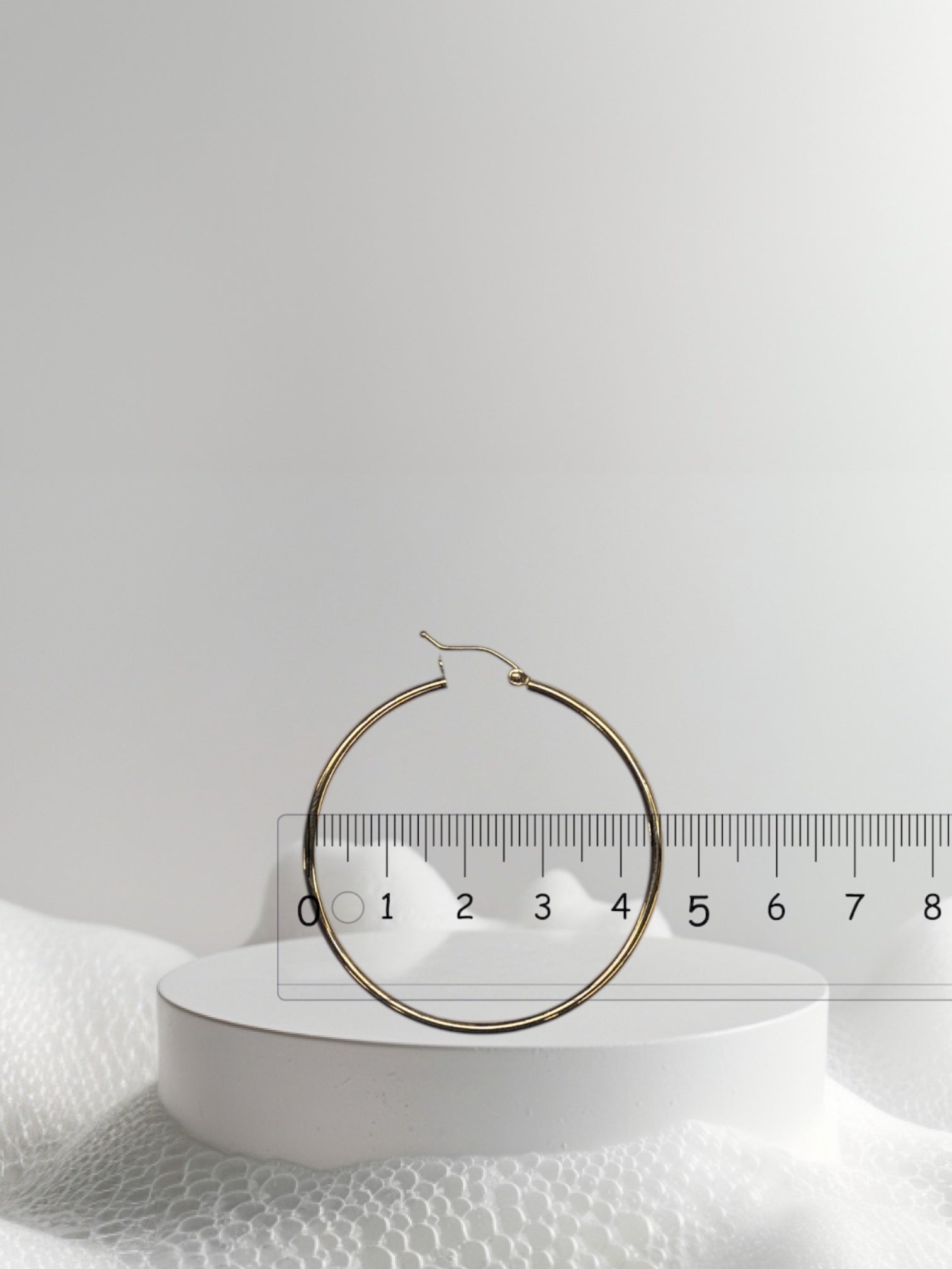 Argollas semi sólidas lisas en oro 14k