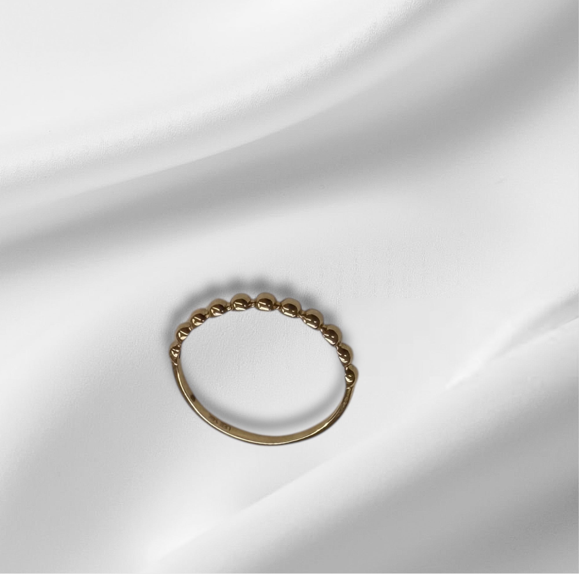 Anillo de bolitas oro 14k