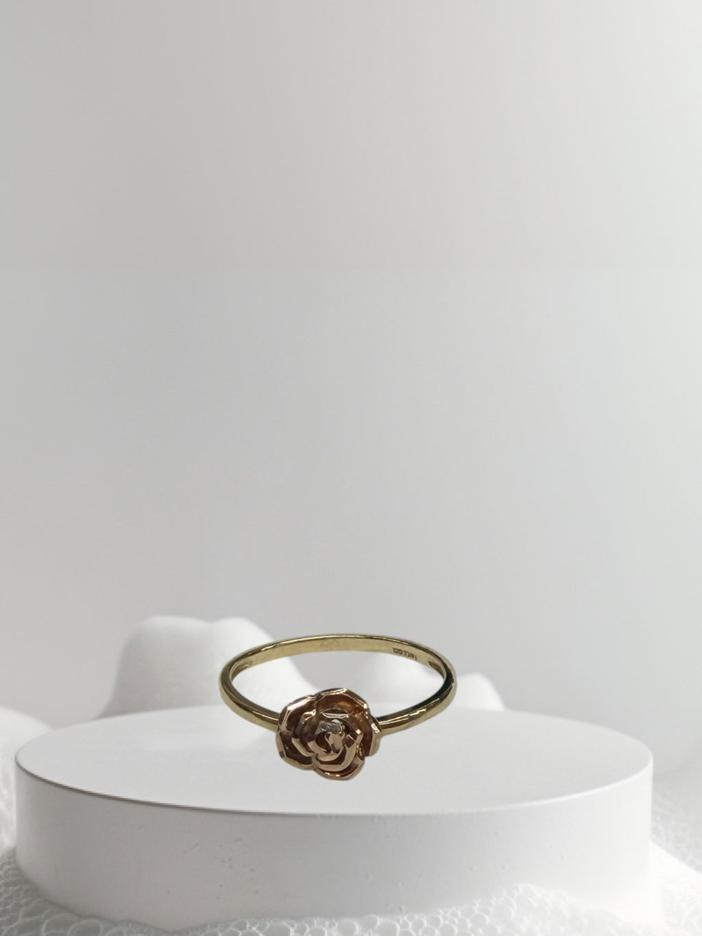 Anillo de flor oro 14k