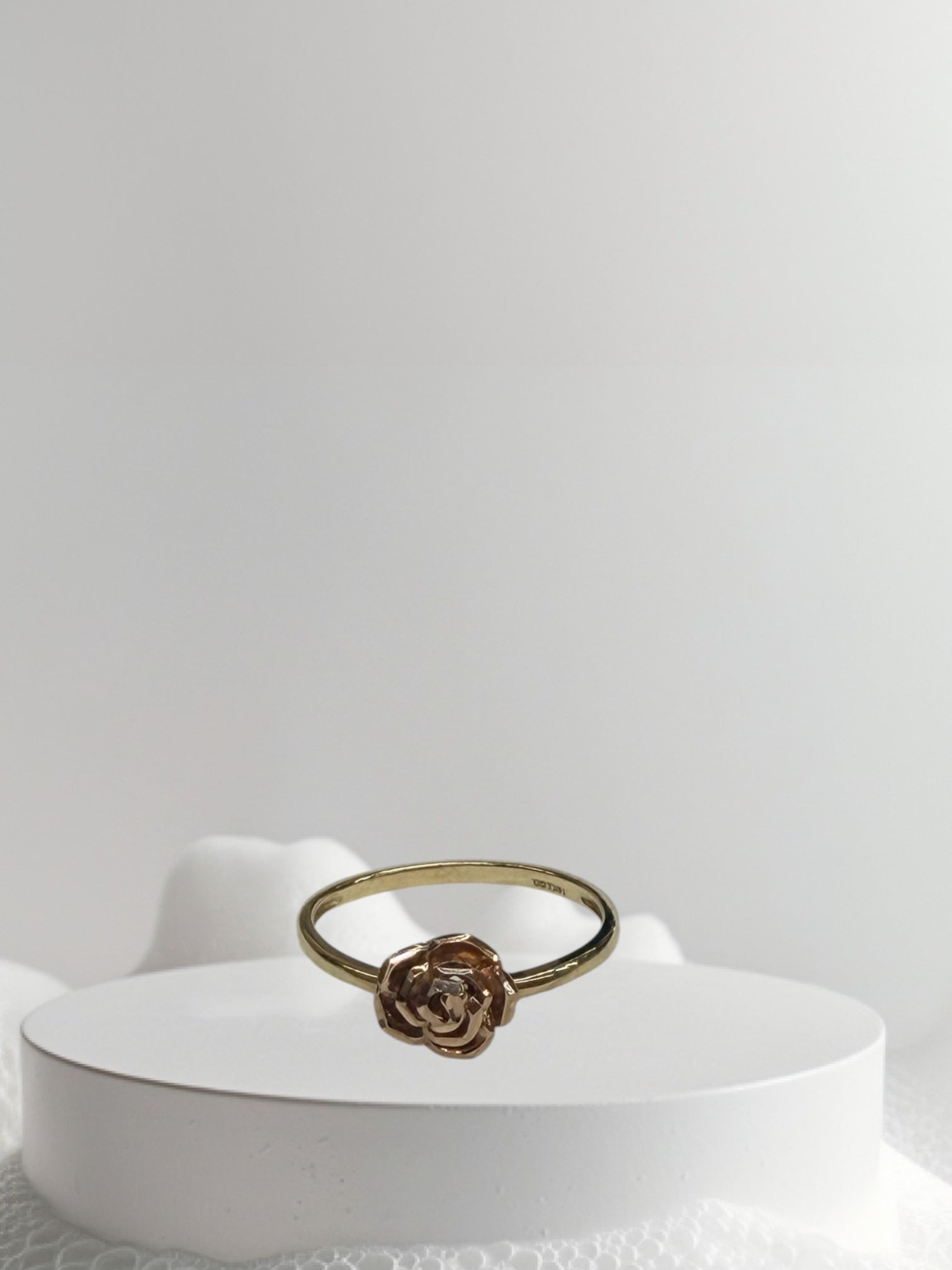 Anillo de flor oro 14k