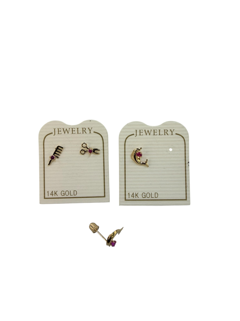 Pequeños broquelitos en oro 14k