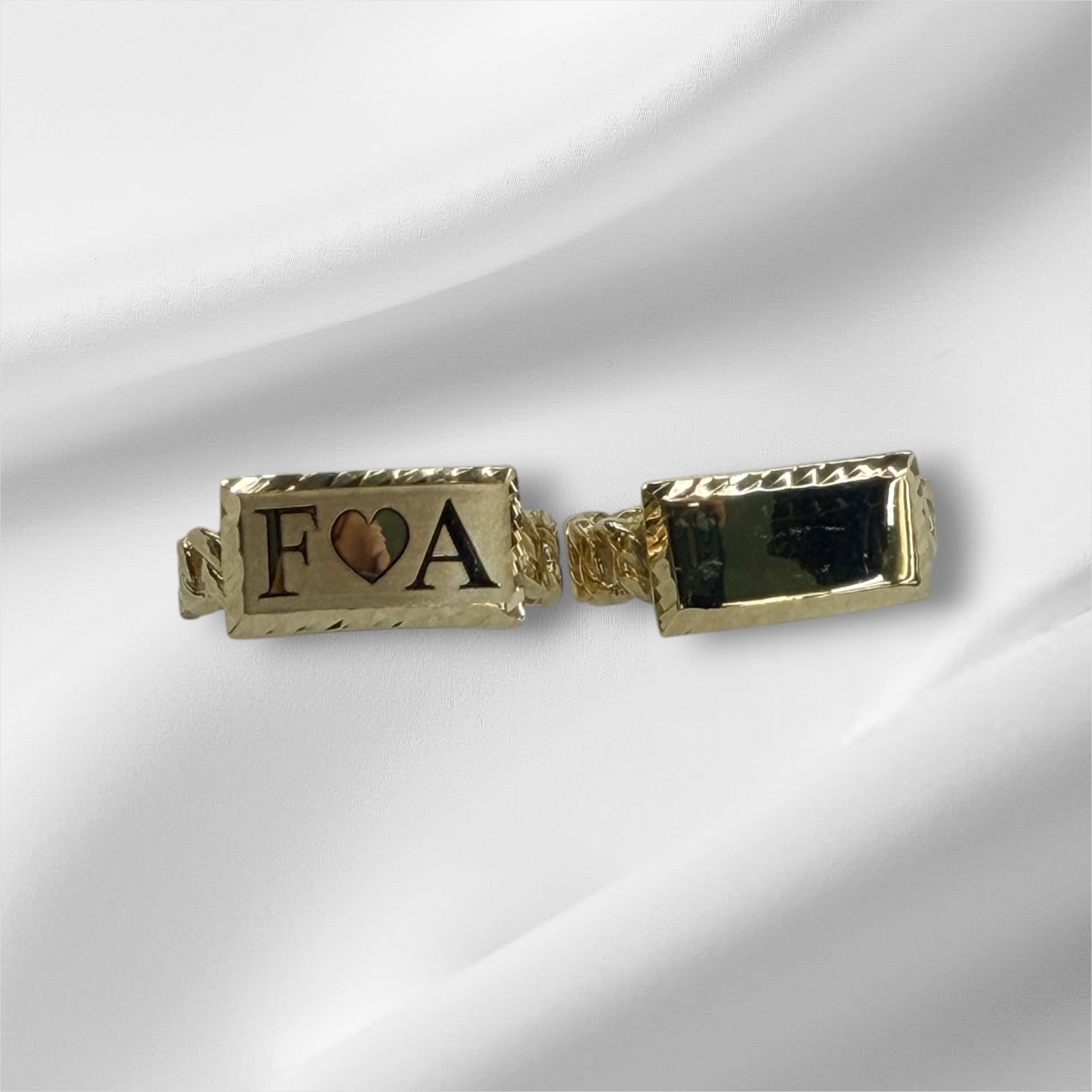 Anillo Mónaco con placa oro 14k