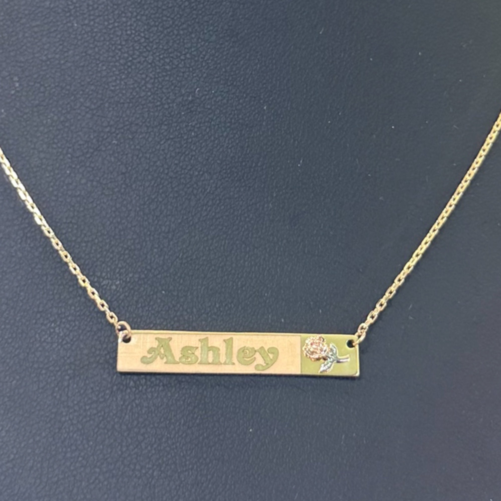 Gargantia rolo 18’’  con placa oro 14k