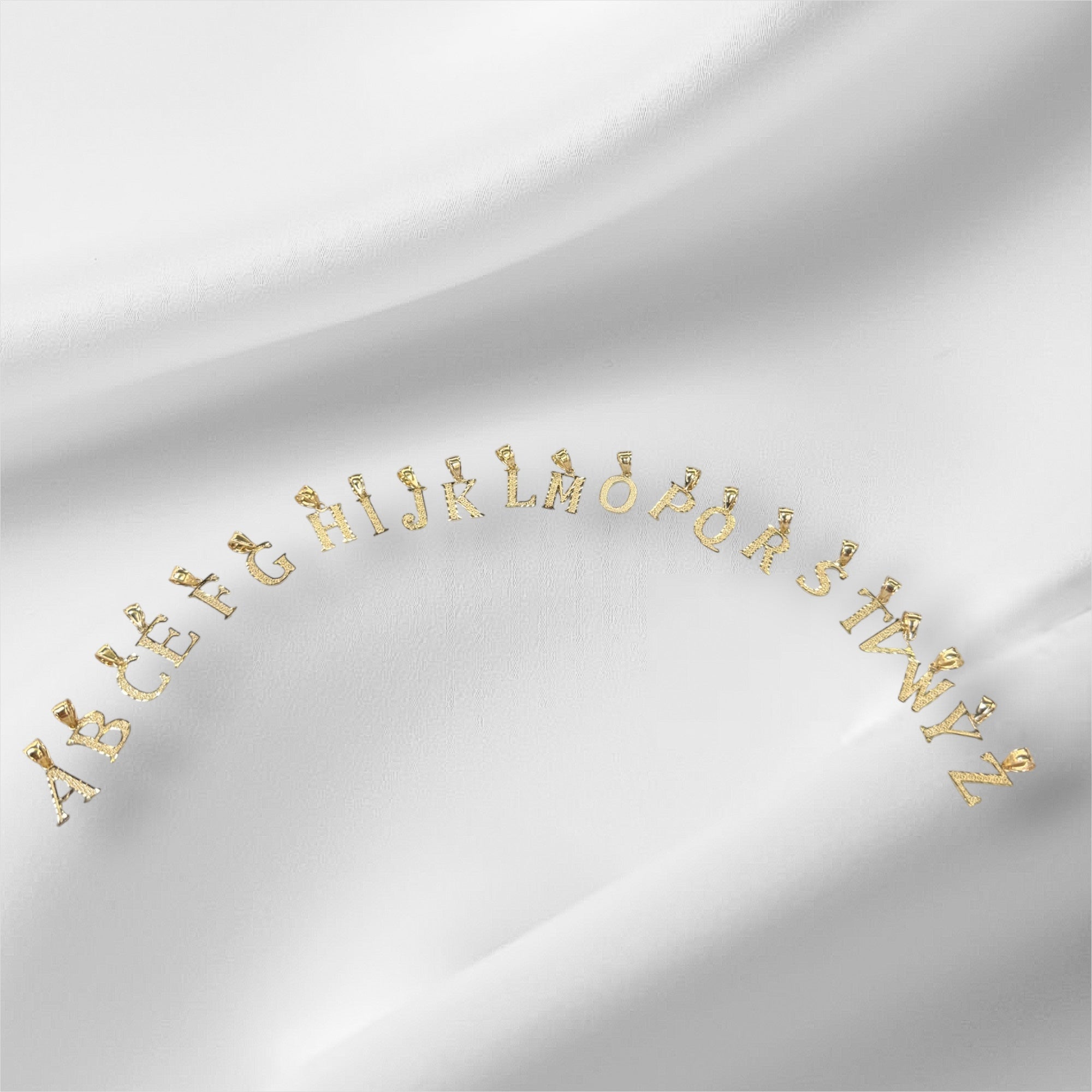 Dije de inicial oro 14k