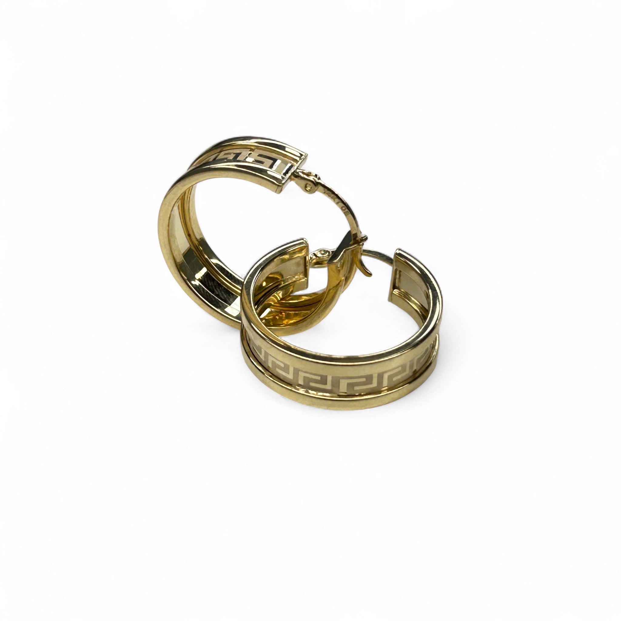 Oro 14K Arracadas tipo canal